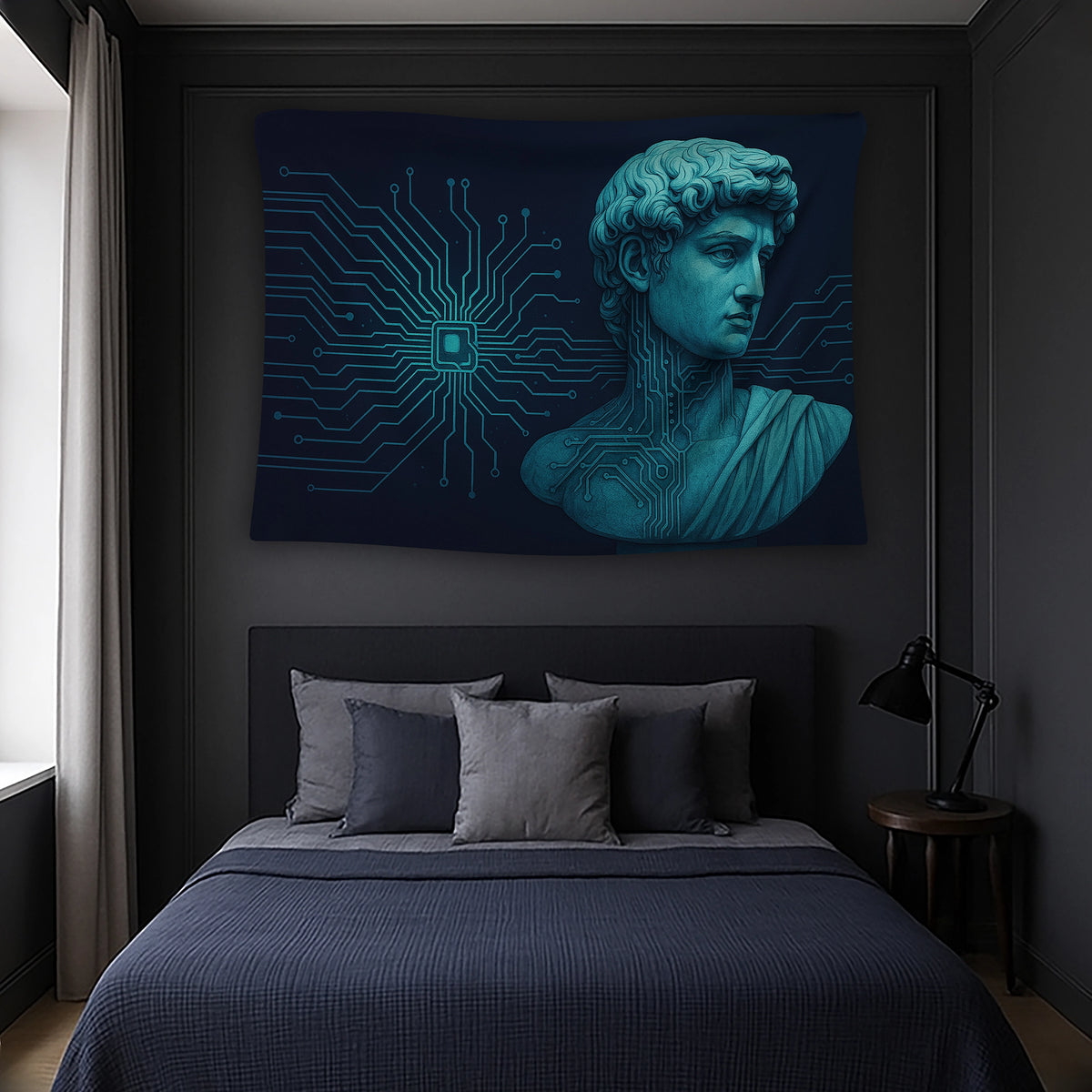 Antik mermer heykeli andıran portre figürü ile merkezden dağılan elektronik devre çizgileri içeren duvar örtüsü, koyu lacivert fon ve neon mavi detaylarıyla cyberpunk, teknolojik ve çağdaş grafik estetik sunan özgün bir dekoratif üründür.