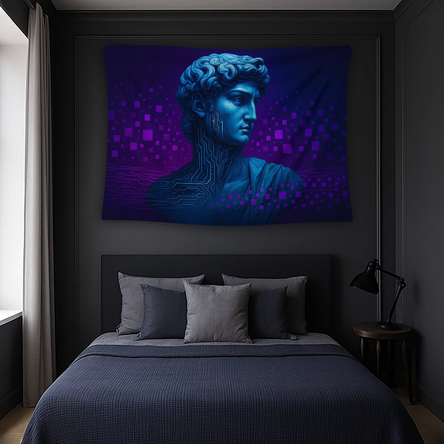 Antik mermer heykeli andıran portre figürü, elektronik devre hatları ve mor dijital kare detaylarıyla hazırlanan duvar örtüsü, koyu fon üzerindeki neon vurgular sayesinde cyberpunk, çağdaş ve grafik sanat stilini yansıtan özgün bir dekoratif üründür.