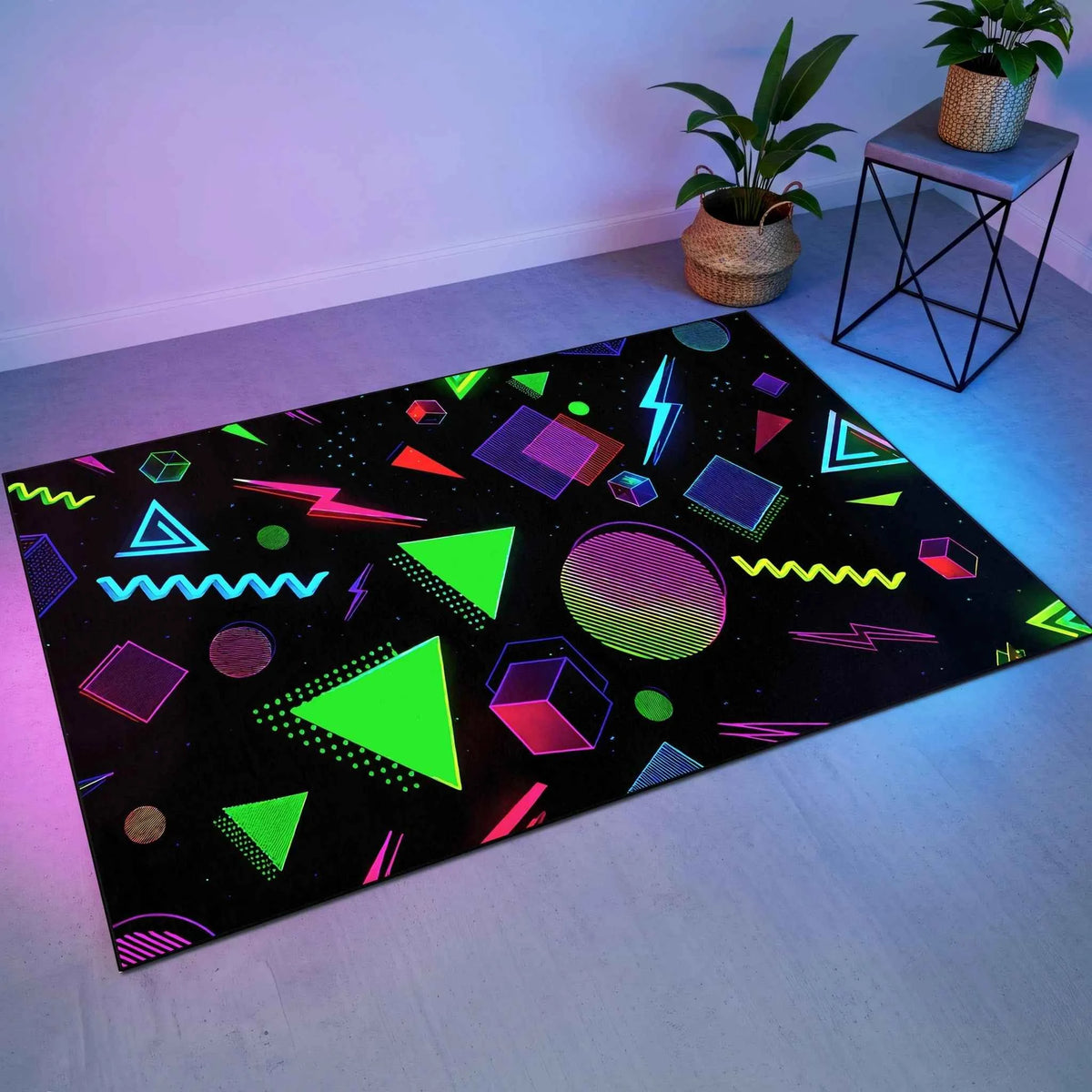 Neon Geometrik Figürlü Siyah Gamer Halısı