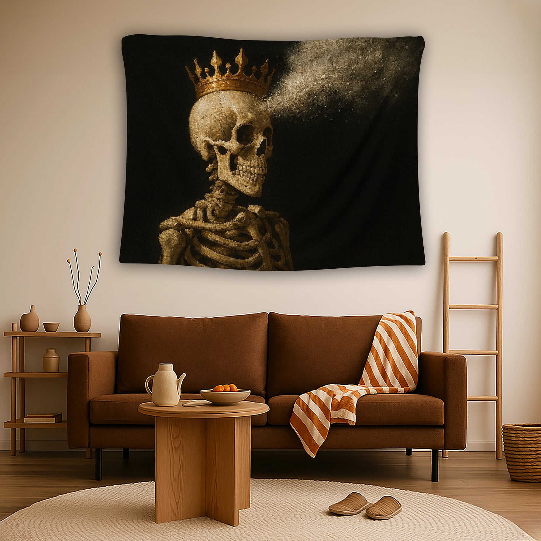 Altın taç detaylı iskelet figürüyle tasarlanan FabricUp duvar örtüsü, gotik ve vintage estetiği bir araya getirerek duvarda tablo etkisi yaratır. Net dijital baskı teknolojisi sayesinde gölge geçişleri ve ince detaylar belirgin şekilde korunur.