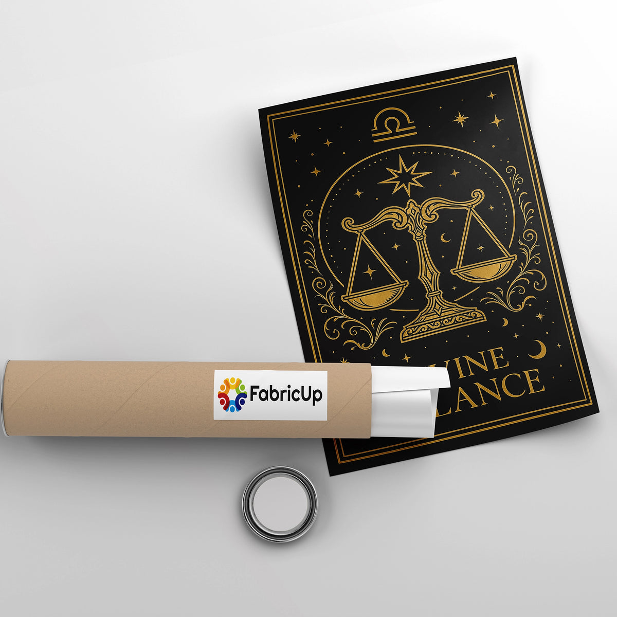 Poster tarzı kanvas baskı formunda üretilen Libra temalı duvar dekoru, altın terazi ikonografisi, ay ve yıldız sembolleriyle astrolojik ve vintage estetiği bir araya getirir. Hafif yapısı ve net baskı kalitesiyle kolay asılan dekoratif FabricUp sanat ürünüdür.