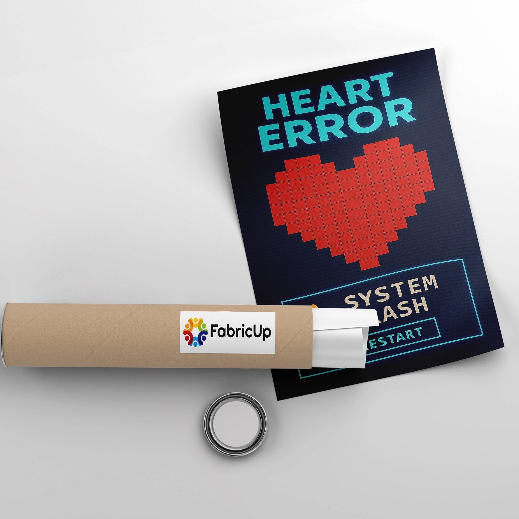 Poster estetiğinde hazırlanan “Heart Error – Restart” temalı bu kanvas tablo, dijital kültür, oyun dünyası ve duygusal sembolleri bir araya getiren enerjik bir kompozisyon sunar. Piksel kalp formu, uyarı ikonları ve tipografi, koyu zemin üzerinde güçlü bir kontrast oluşturarak mekana dinamik bir hava katar. Yüksek çözünürlüklü baskı kalitesiyle genç odaları, stüdyolar ve modern ofisler için etkileyici bir dekorasyon seçeneği olan bu eser FabricUp koleksiyonuna aittir.