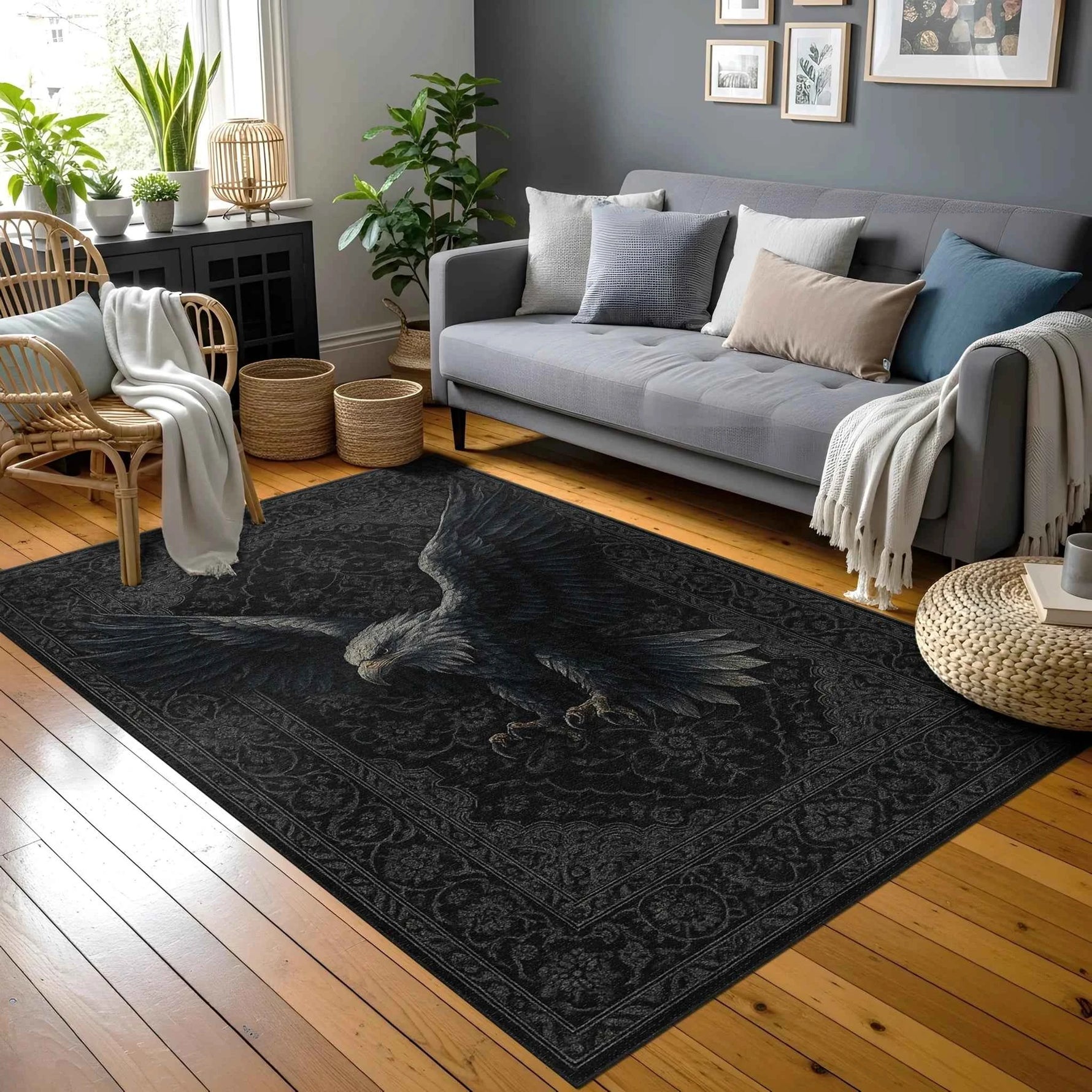 Majestic Eagle Gerçekçi Kartal Figürlü ve Antik Bordürlü Lüks Halı