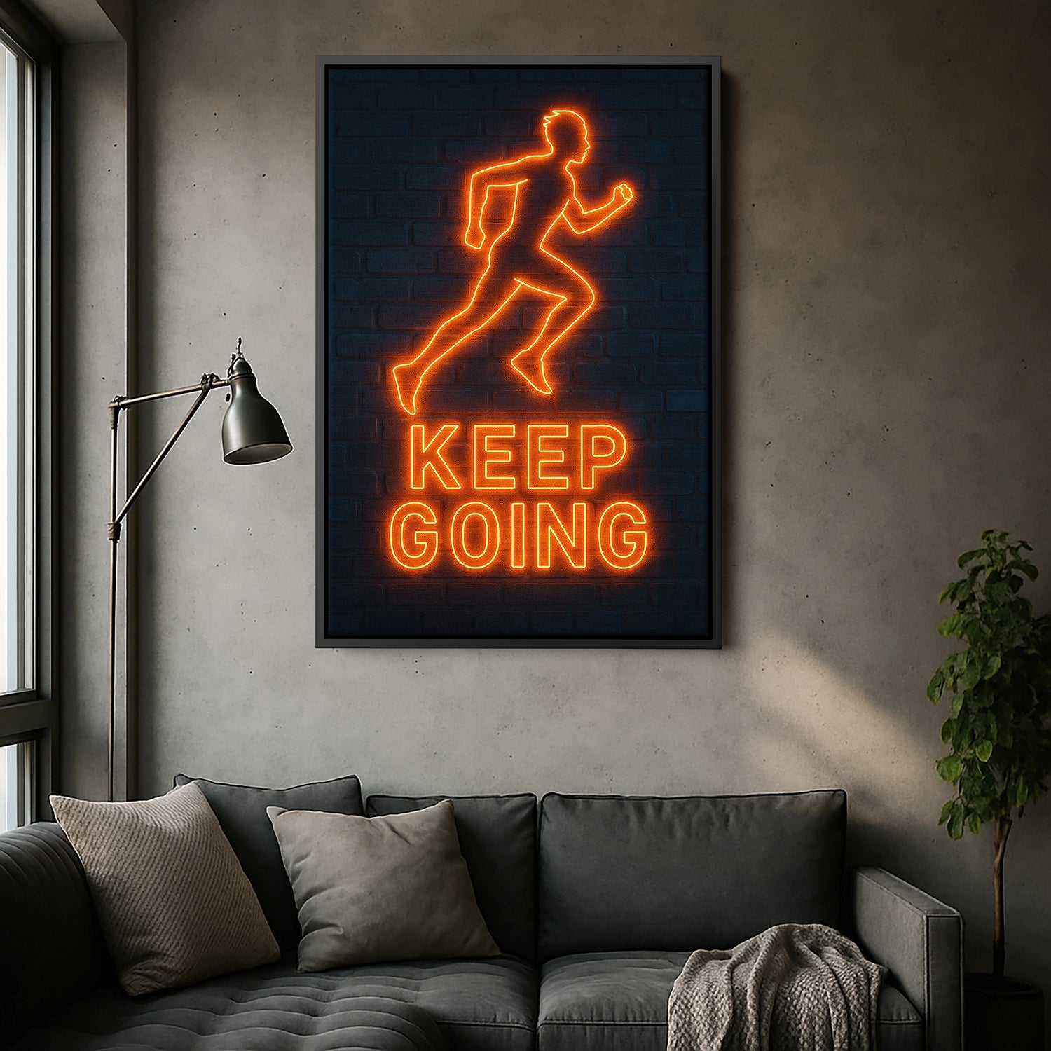 Siyah çerçeveli kanvas tablo, koyu tuğla arka plan üzerinde parlak neon koşu siluetiyle güçlü kontrast yaratan dekoratif duvar dekoru tasarımıdır. FabricUp dijital baskı teknolojisi sayesinde yüksek çözünürlüklü, net ve canlı renklerde modern kanvas tablo görünümü sağlar.