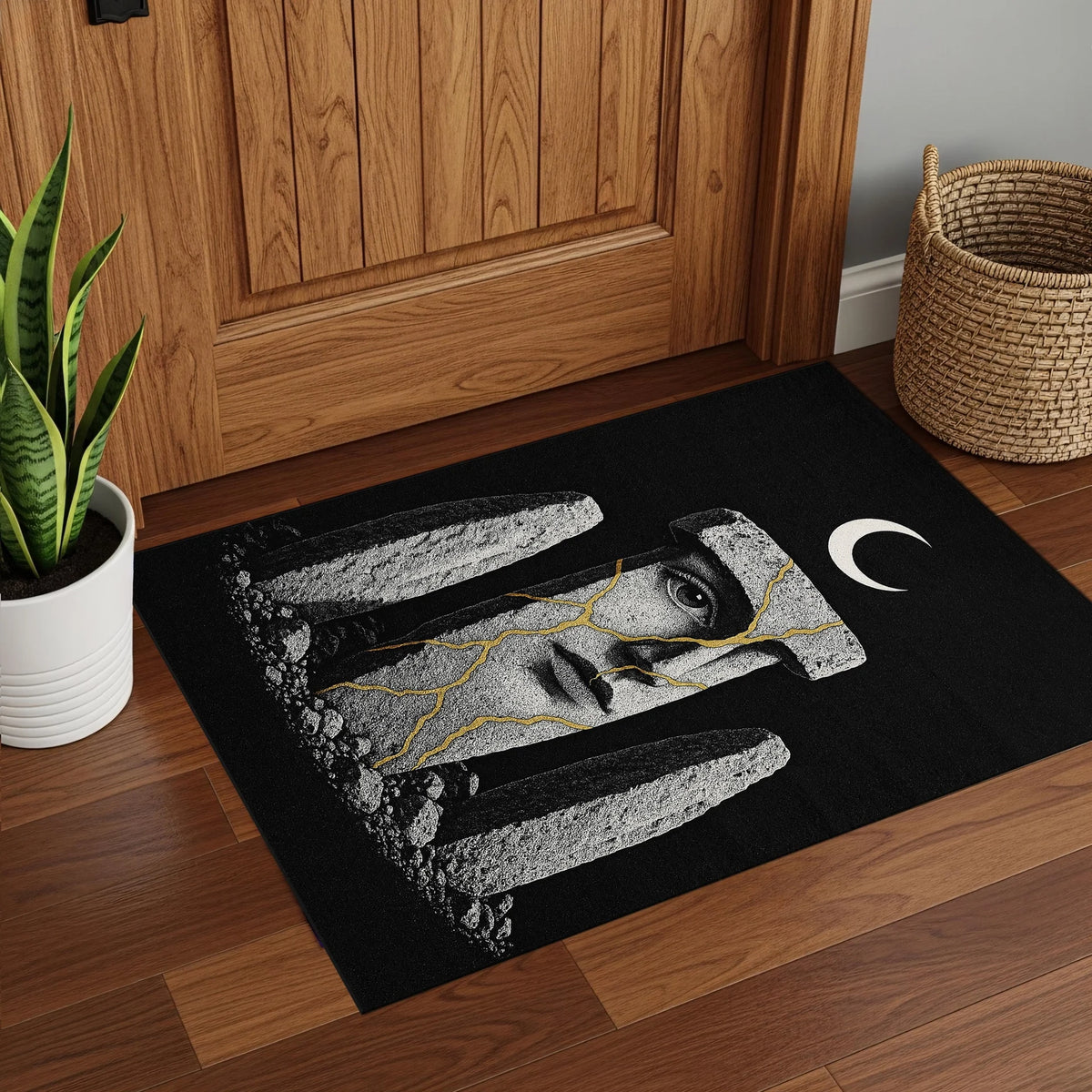 Antik sütunlar, kadın yüzü ve hilal ay figürüyle oluşturulmuş siyah beyaz sürreal halı, okült sembolizm, mistik atmosfer, dramatik ışık kontrastı, modern gotik ev dekorasyonu için sanatsal zemin tasarımı
