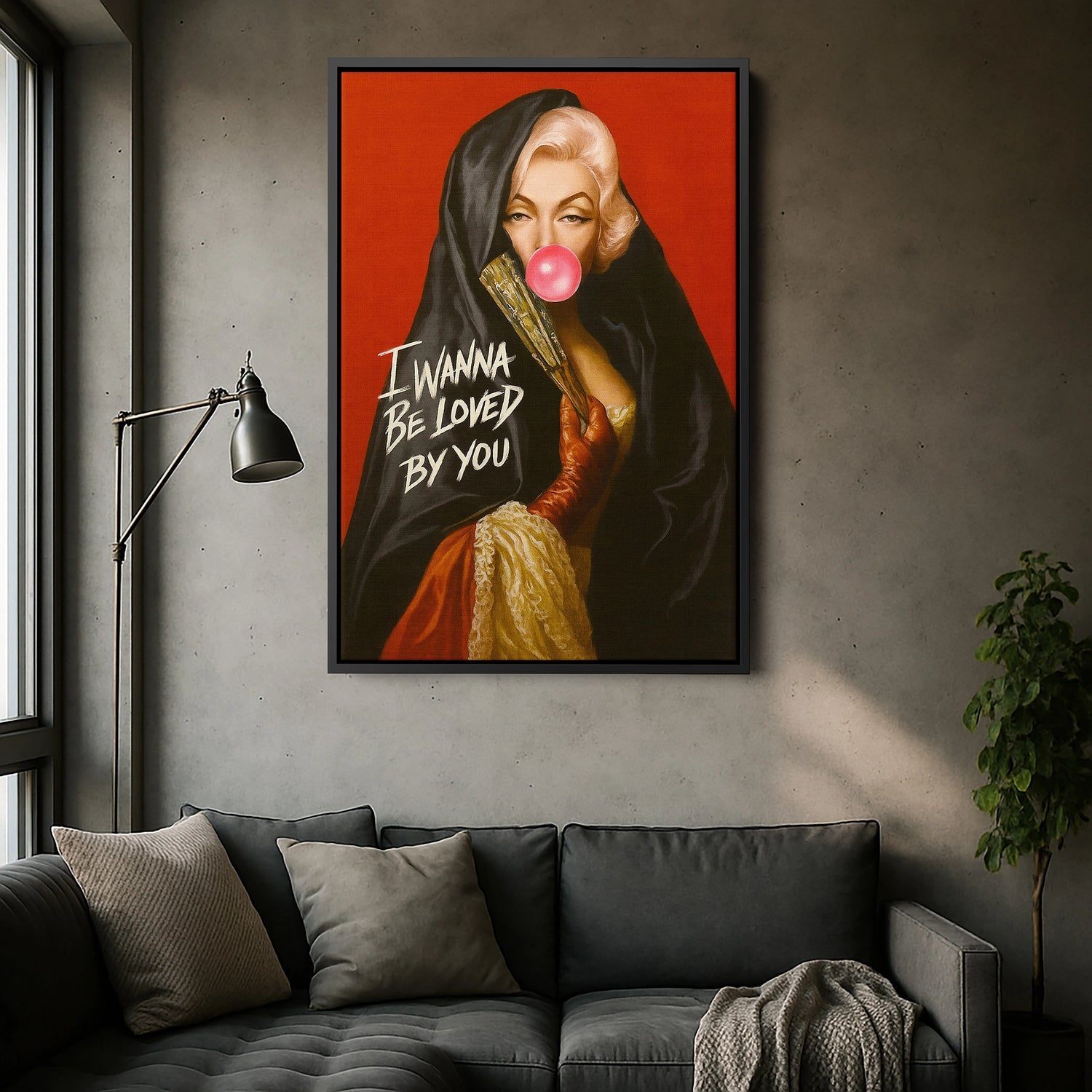 Siyah çerçeveli kanvas tablo, kırmızı arka plan üzerinde pop art kadın figürüyle modern ve iddialı duvar dekoru sunar. Yüksek çözünürlüklü baskı detayları ve net renk geçişleriyle FabricUp dijital baskı kalitesi, salon, ofis ve yaşam alanları için şık ve dekoratif bir tasarım oluşturur.