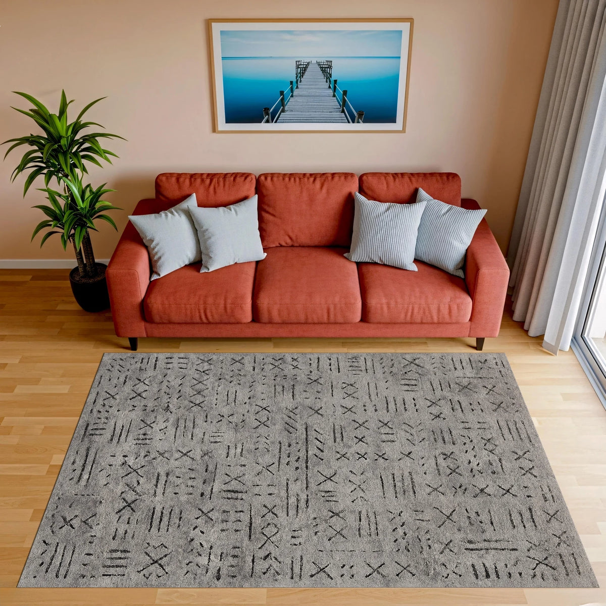 Çarpı ve çizgi formlarının tekrarından oluşan geometrik kompozisyon, açık gri renk skalası ve sade doku yapısıyla bu halıyı minimal stil, modern sanat ve çağdaş yaşam alanları için ideal kılar.

