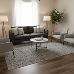 Açık gri zemin üzerinde siyah çizgisel ve çarpı motifleriyle oluşturulmuş bu geometrik desenli halı, modern minimal stil, soyut çizgi sanatı, skandinav dekorasyon ve çağdaş iç mekan tasarımları için sade ve şık bir zemin kompozisyonu sunar.
