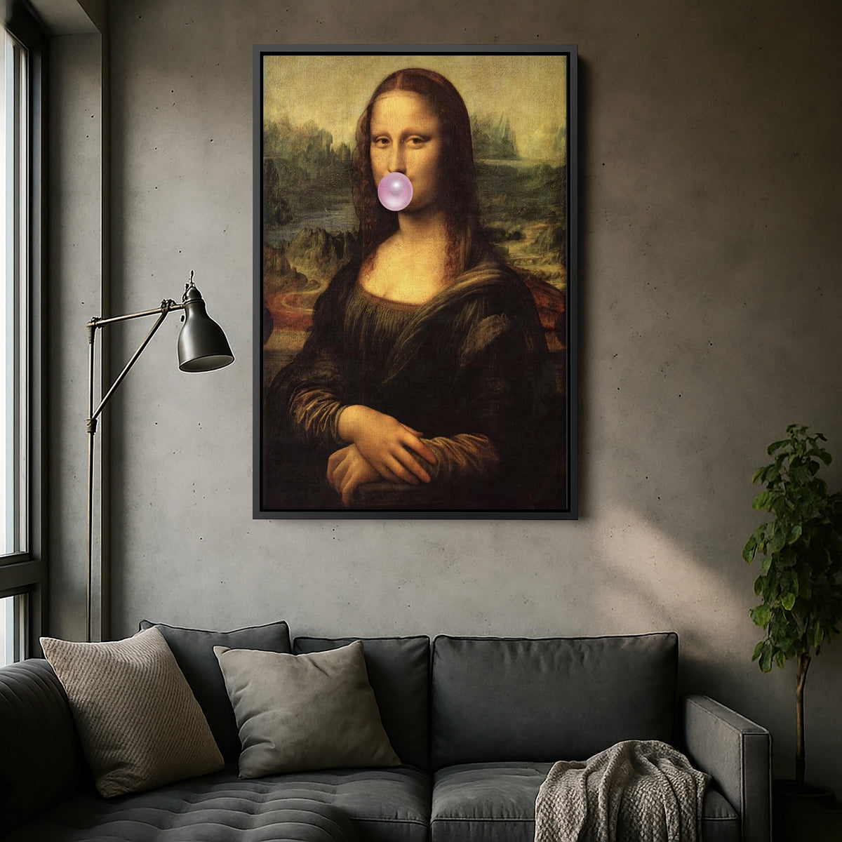 Siyah çerçeveli Mona Lisa ve sakız balonu temalı kanvas tablo, koyu çerçeve kontrastıyla klasik portreyi daha dramatik ve modern gösterir. Pop art dokunuşlu tasarım net baskı kalitesiyle öne çıkar, ofis ve stüdyo dekorasyonu için dikkat çekici bir FabricUp ürünü sunar.