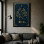 Siyah çerçeveli kanvas tablo versiyonunda koyu çerçeve kontrastı, altın çizgili Pisces illüstrasyonunu daha güçlü ve etkileyici gösterir. Salon, ofis ve stüdyo duvarlarında sofistike bir odak noktası oluşturan premium kalitede FabricUp burç temalı dekoratif tablo tasarımıdır.