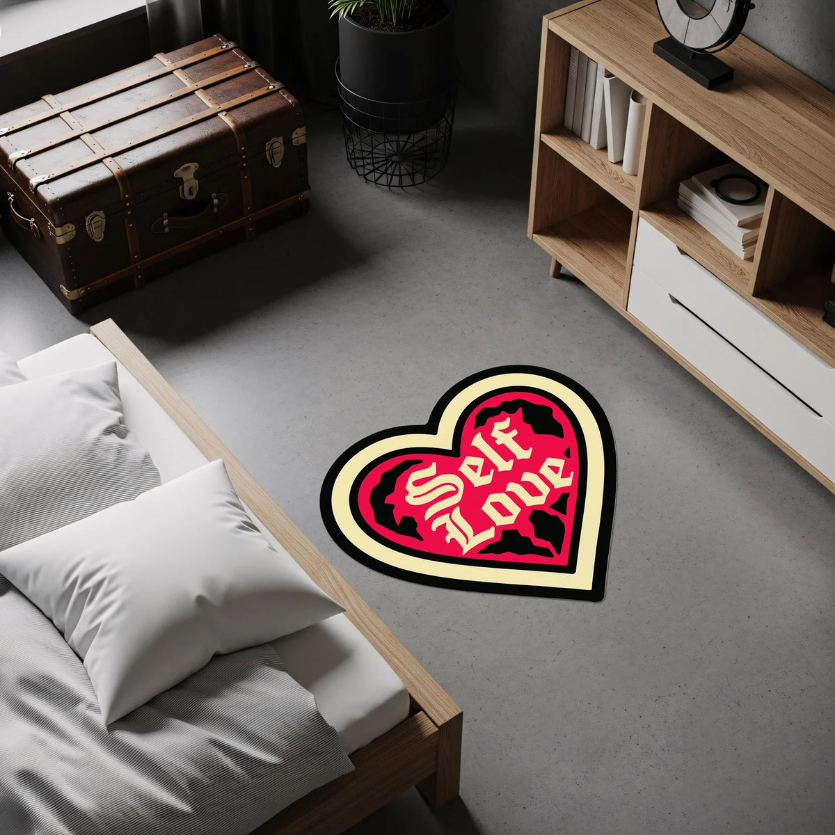 Kırmızı kalp figürü ve gotik stil yazı karakteriyle hazırlanan Self Love temalı bu halı, romantik pop art estetiği, tipografik tasarım, sevgi mesajı ve modern grafik sanat anlayışını bir araya getiren güçlü bir kompozisyon oluşturur.
