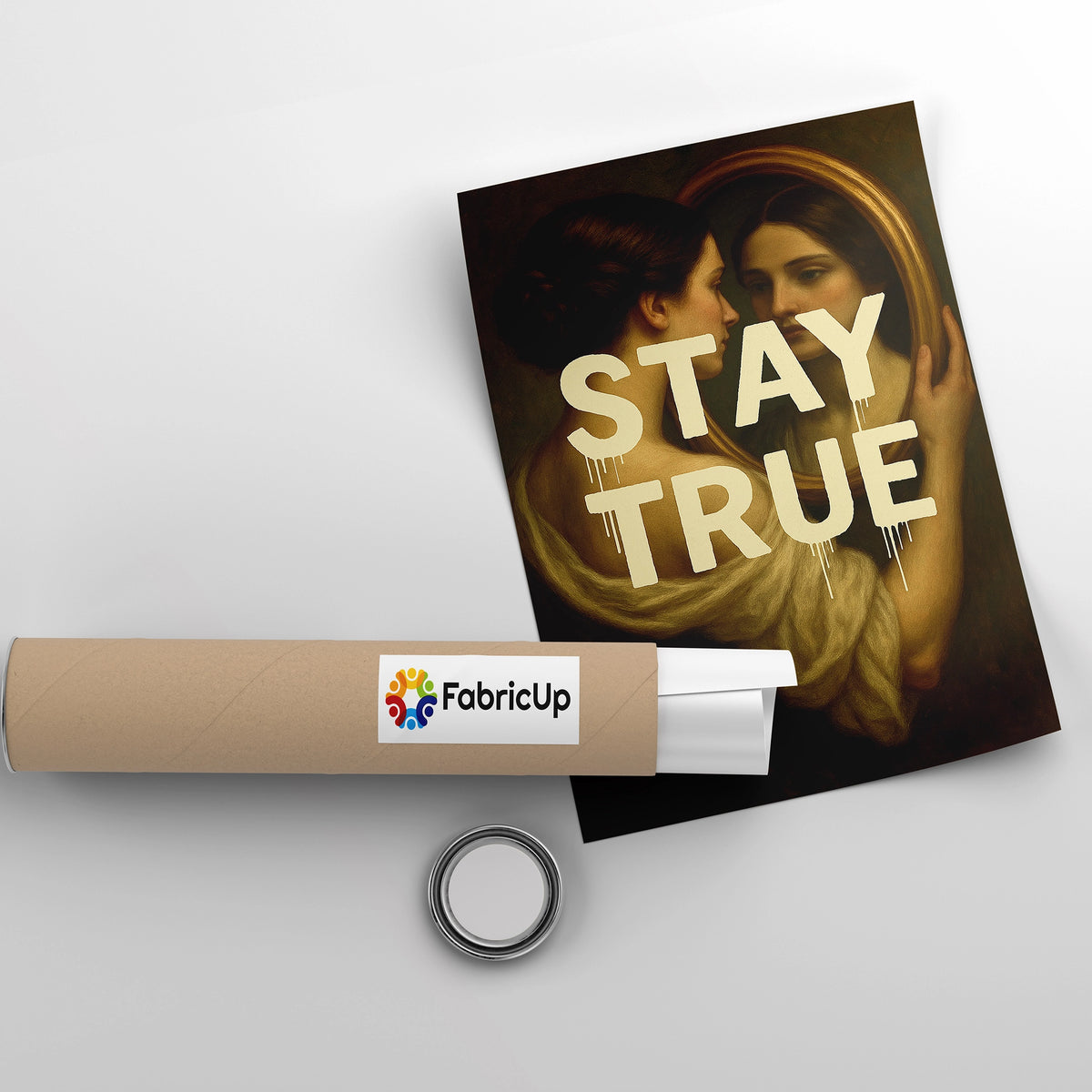 Poster tarzı kanvas baskı, aynalı kadın portresi ve STAY TRUE mesajıyla ilham verici ve trend bir duvar dekoru alternatifi sunar. Hafif yapısı ve yüksek çözünürlüklü FabricUp dijital baskı kalitesi sayesinde salon, ofis ve yaşam alanlarında dekoratif kullanım sağlar.