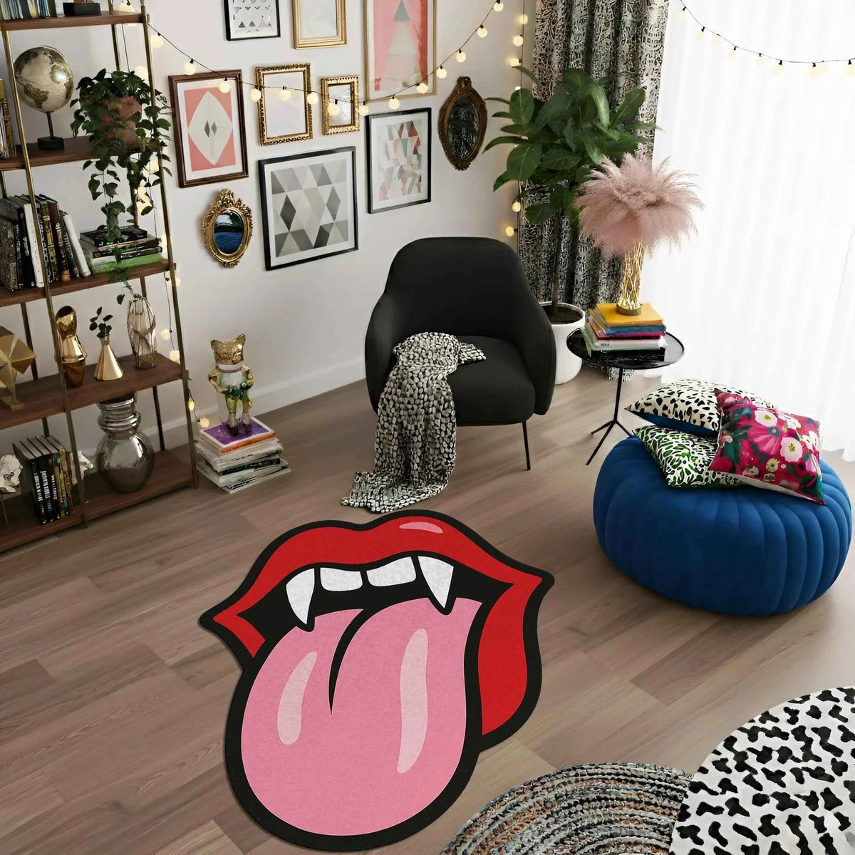Vampir Dişli ve Dil Figürlü Kırmızı Dudak Şekilli Pop-Art Halı
