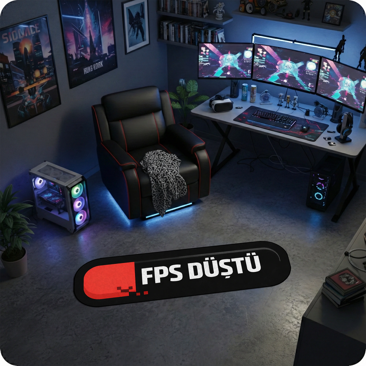 Siyah zemin üzerine beyaz büyük harflerle FPS DÜŞTÜ yazılı, sol tarafında kırmızı grafiksel bir uyarı simgesi bulunan dikdörtgen formlu oyuncu halısı. Gamer odaları için tasarlanmış, dijital baskılı, mizahi ve tematik kaymaz taban halı.