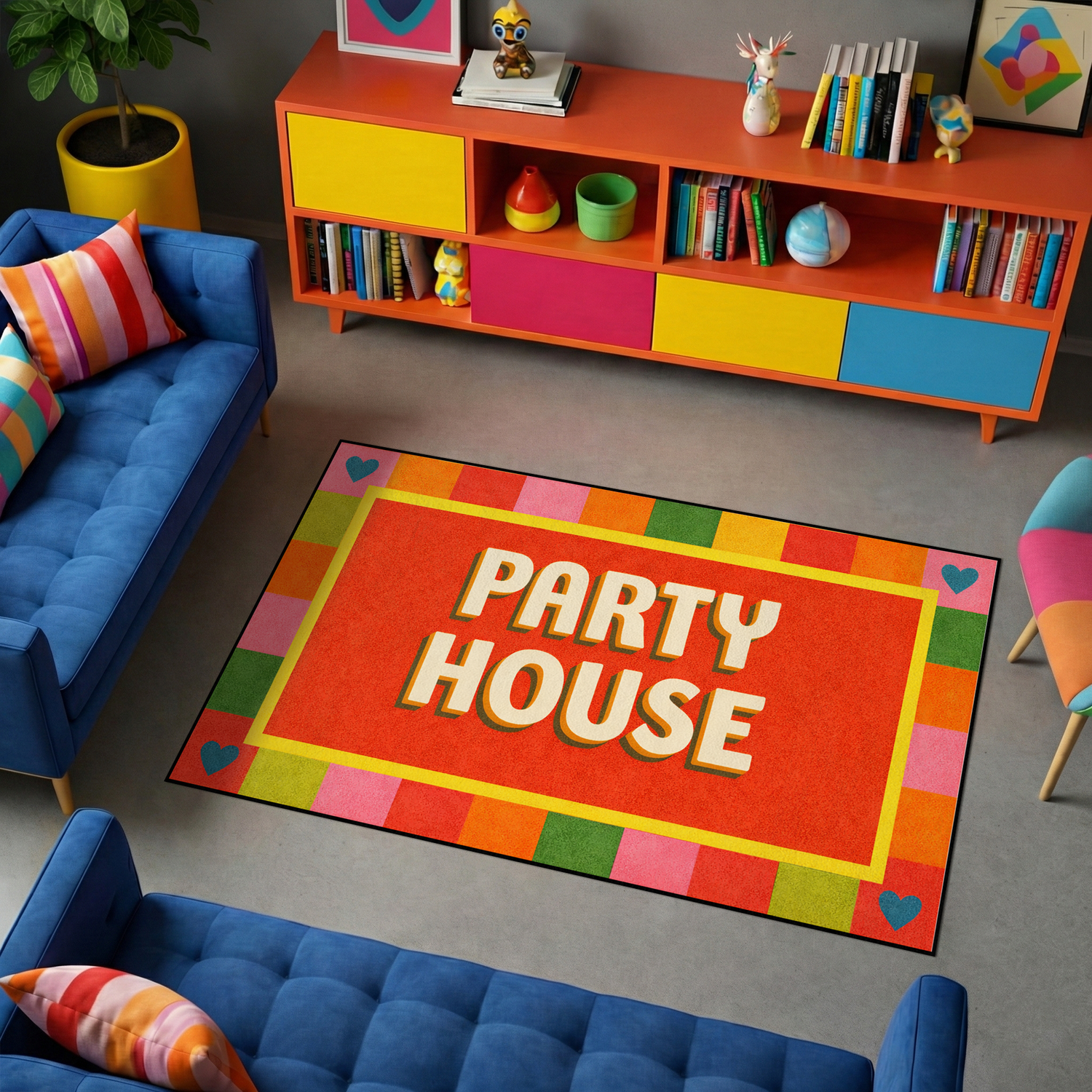 Canlı renklerle tasarlanmış dekoratif halı, merkezde PARTY HOUSE yazısı ile dikkat çeker. Turuncu zemin ve renkli blok çerçeve detayları ile enerjik ve eğlenceli bir görünüm sunar.