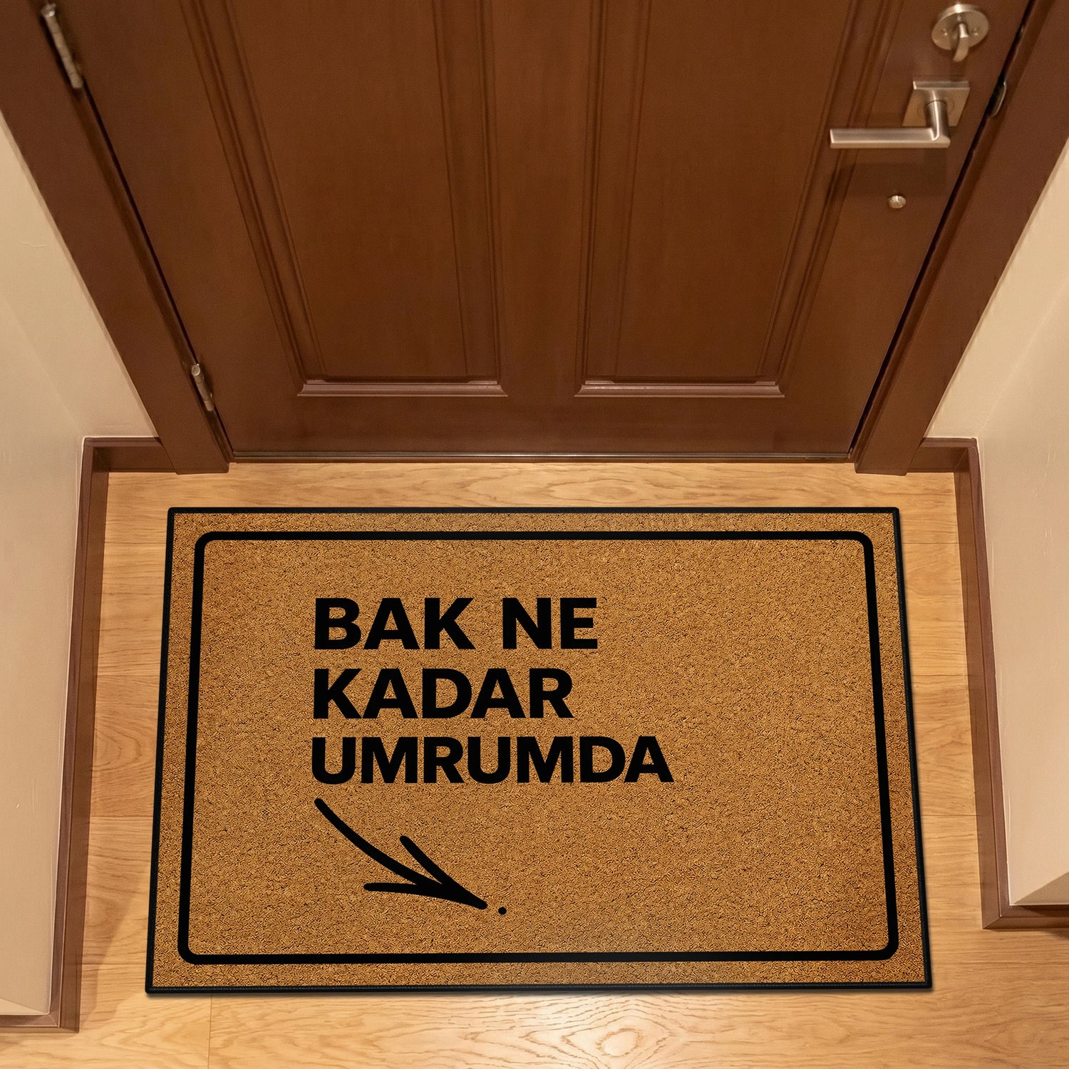 Mizahi Mesajlı Dikkat Çeken Kapı Önü Halı